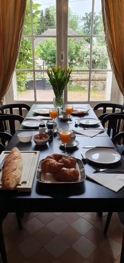 Maison De La Comtesse Bed & Breakfast Cosne-d'Allier