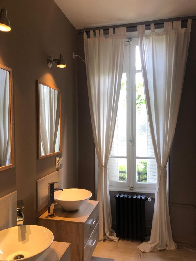 Maison De La Comtesse Bed & Breakfast Cosne-d'Allier