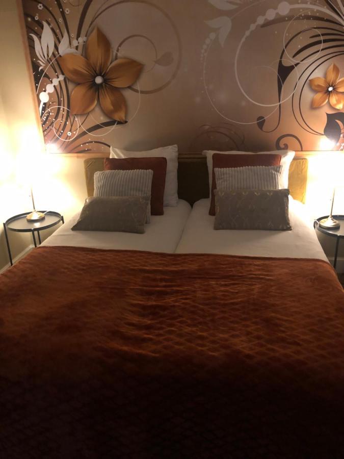 Maison De La Comtesse Bed & Breakfast *