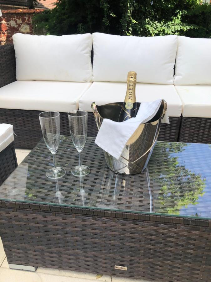 Maison De La Comtesse Bed & Breakfast